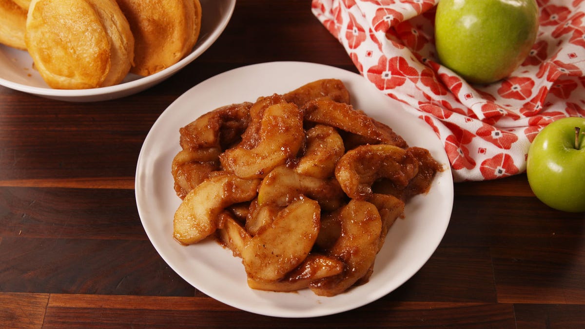 preview for Cracker Barrel Fans, You Need To Try These Bacon Fried Apples