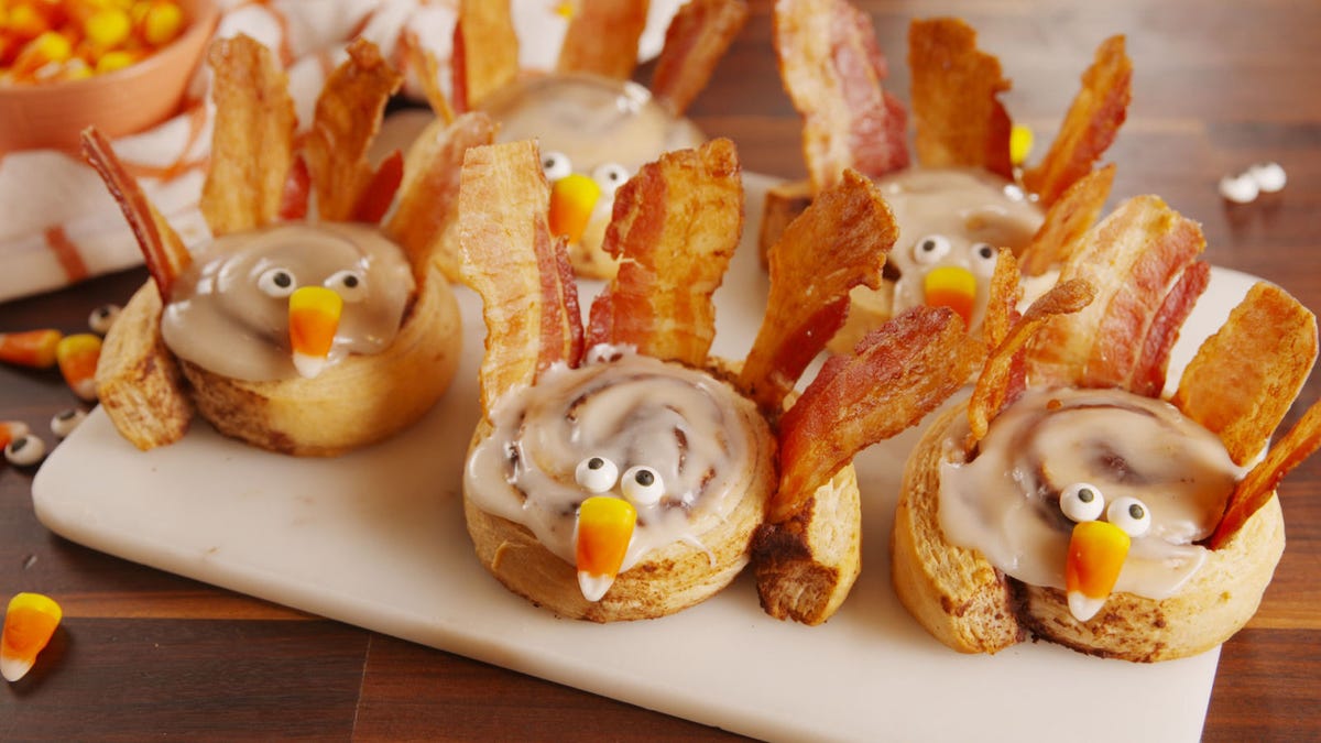 Video player poster image preview for This Thanksgiving, Cinnamon Roll Turkeys Are The Only Thing That Matter