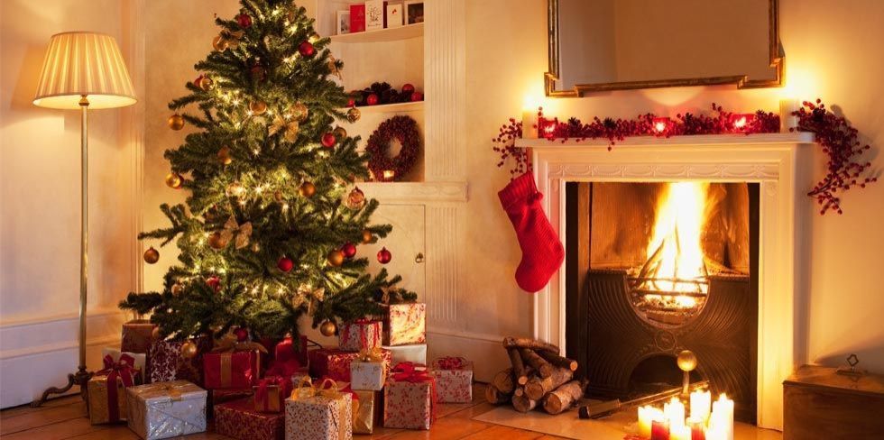 Christmas tree, Christmas decoration, Christmas, Christmas eve, Room, Christmas ornament, Tree, Home, Hearth, Living room, 