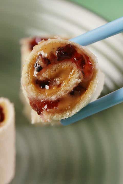 gallery-1511310946-delish-pbj-sushi-pin-3.jpg?resize=480:*&output-quality=50 gallery-1511310946-delish-pbj-sushi-pin-3.jpg?resize=480:*&output-quality=50