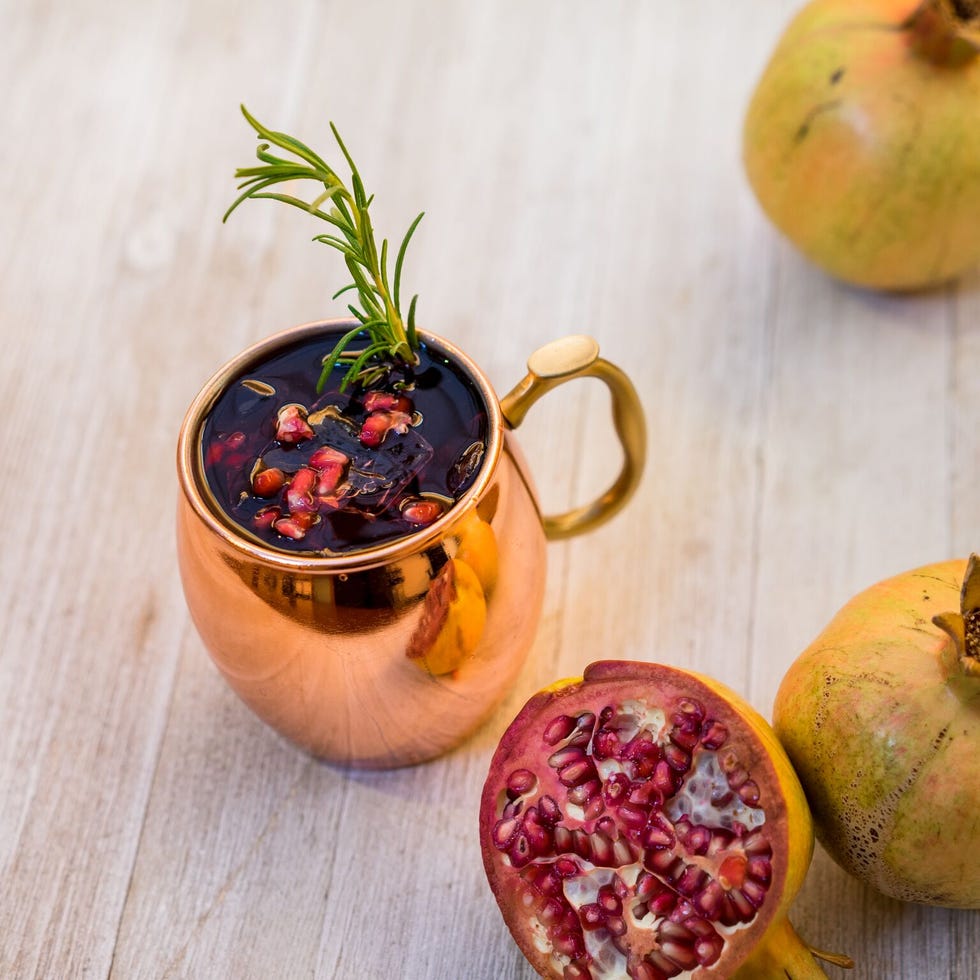 Pomegranate, Food, Superfood, Fruit, Plant, Ingredient, Produce, Still life photography, Vegetarian food, Natural foods, 
