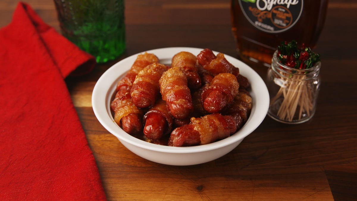 Video player poster image preview for This 5 Ingredient Appetizer Is SO ADDICTING