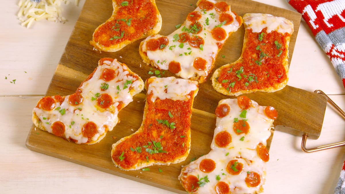 Video player poster image preview for Pizza Stockings Are The Cutest Christmas Snacks