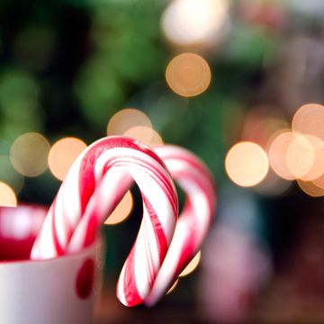 Christmas, Polkagris, Candy cane, Light, Holiday, Confectionery, Event, Candy, Christmas decoration, 