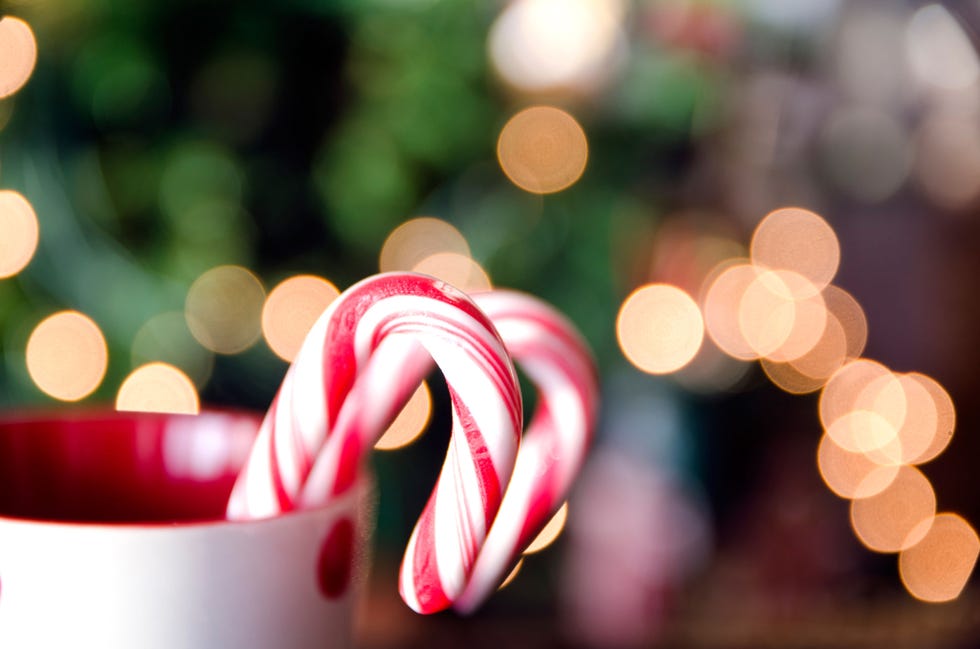 Christmas, Polkagris, Candy cane, Light, Holiday, Confectionery, Event, Candy, Christmas decoration, 