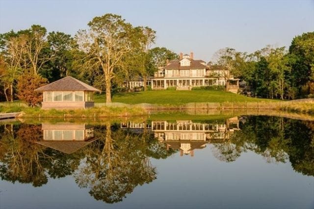 Reflection, Water, House, Natural landscape, Home, Reflecting pool, Estate, Tree, Waterway, River, 