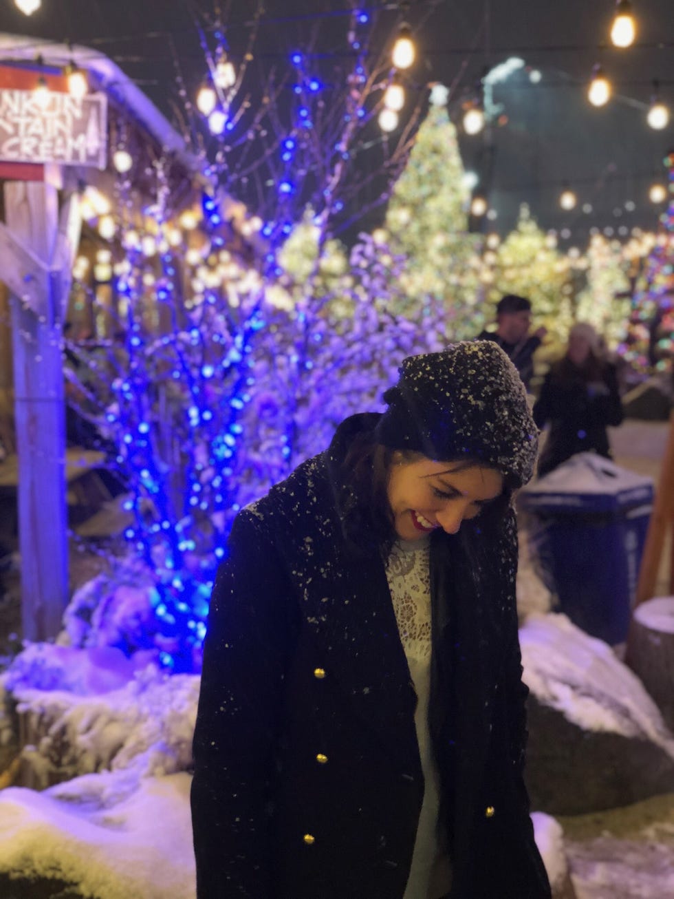 Purple, Light, Violet, Lighting, Winter, Event, Tree, Tradition, Snow, Electric blue, 