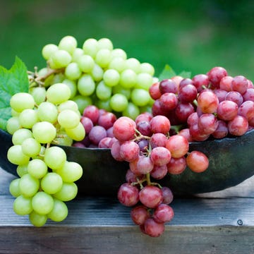 green and red grapes