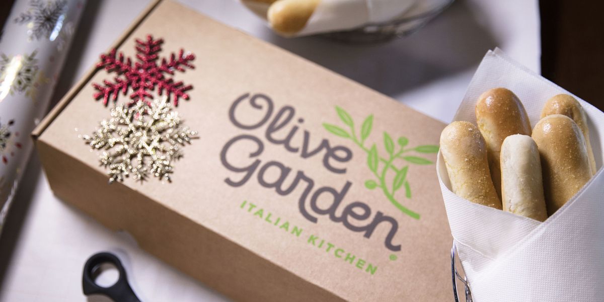 Olive Garden Wants You To Give The Gift Of Breadsticks This Year