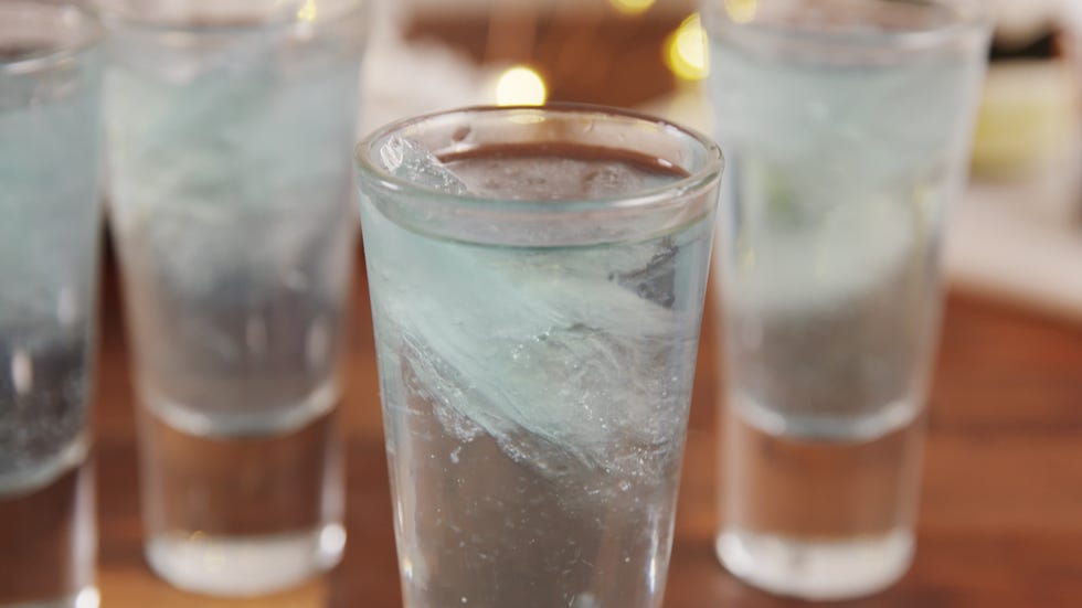 Gin & Titonic Shots