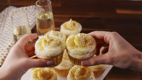 champagne cupcakes