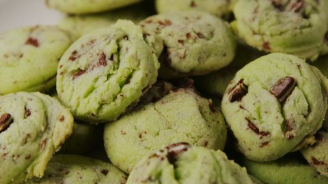 preview for Mint Chocolate Chip Cookies > Chocolate Chip Cookies