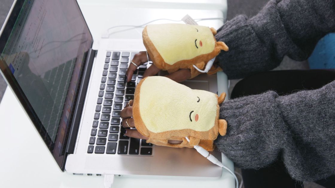 preview for These Toast Handwarmers Will Be A Lifesaver In Any Freezing Office