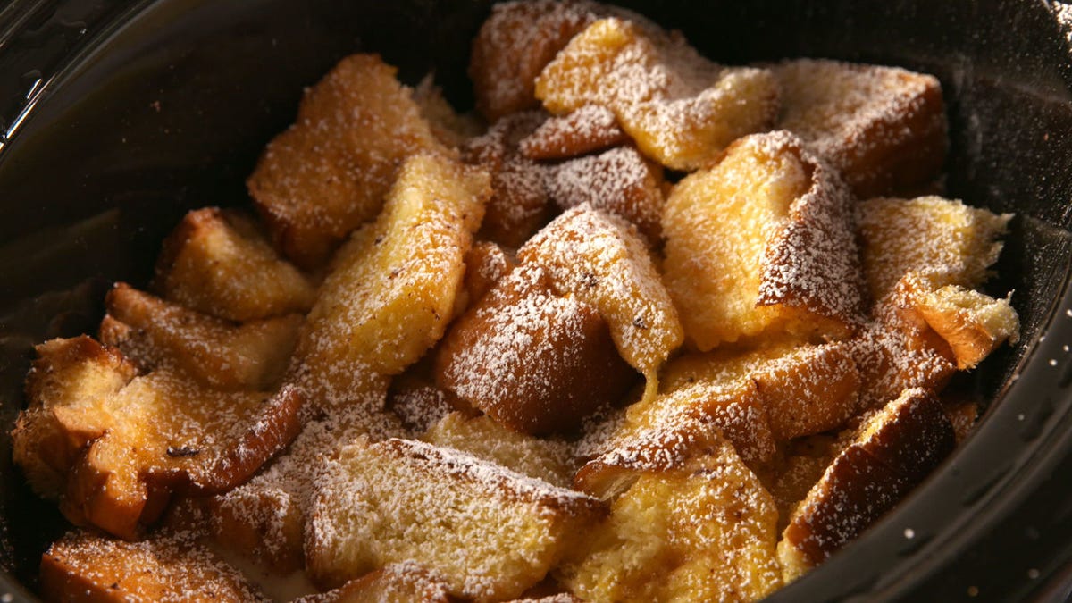 Best Crock-Pot French Toast Recipe - How to Make Crock-Pot French Toast