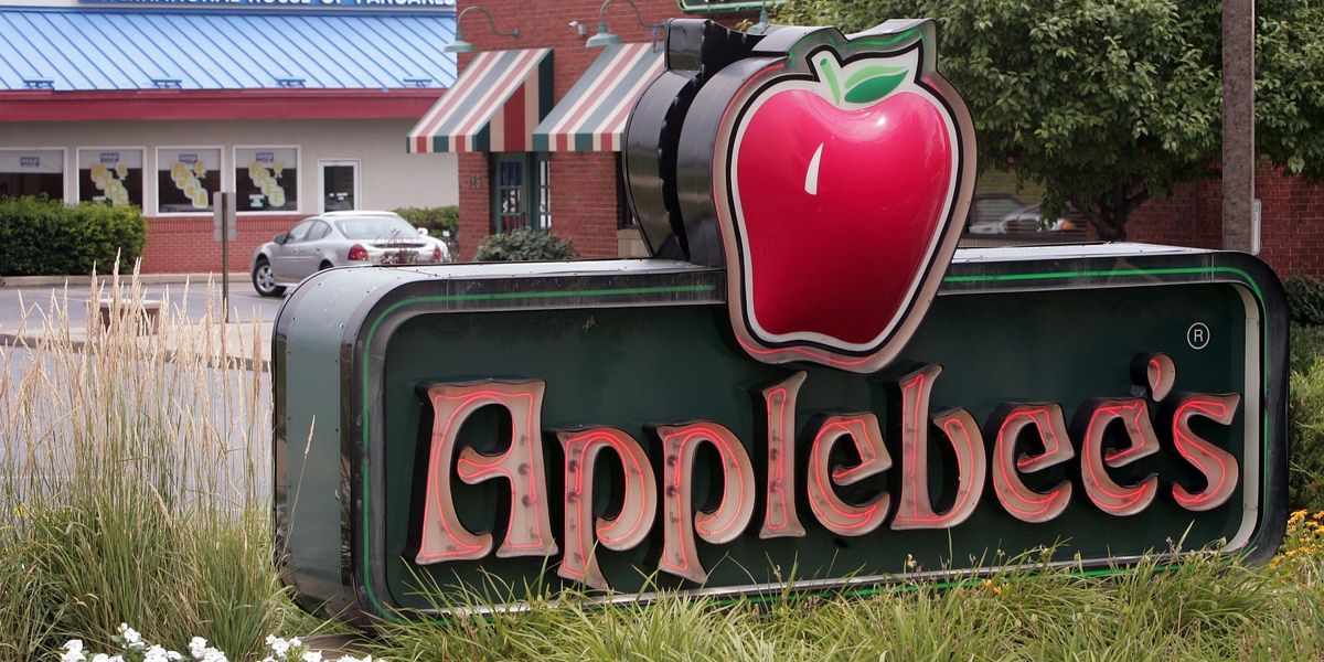 Certain Applebee S Will Accept Expired Gift Cards From Any Business