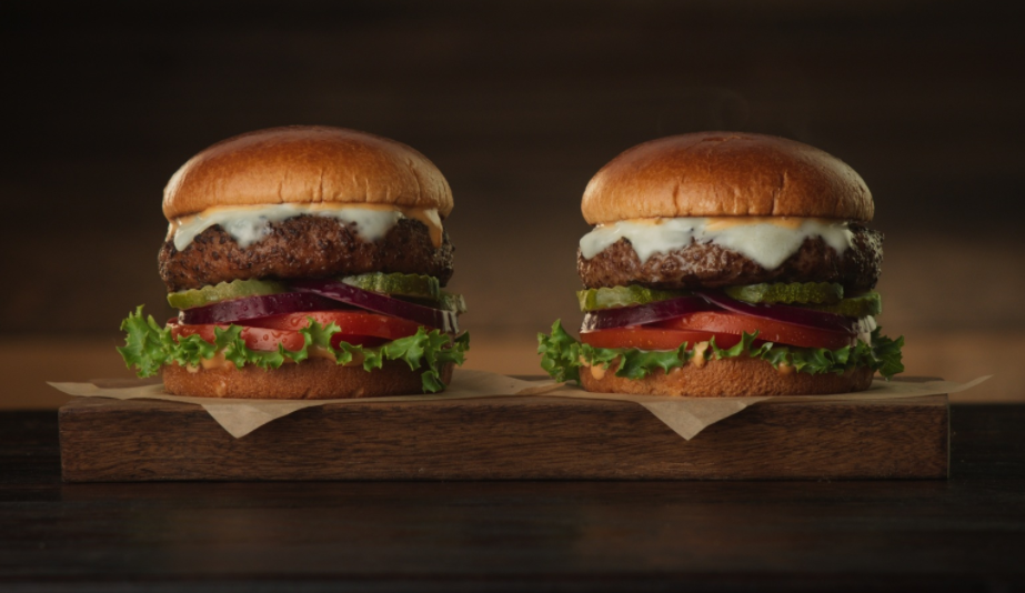 Hamburger, Food, Dish, Veggie burger, Cheeseburger, Cuisine, Burger king premium burgers, Junk food, Fast food, Slider, 