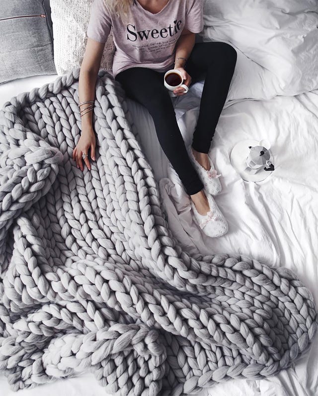Wool, Fur, Beauty, Fashion, Knitting, Leg, Textile, Outerwear, Photography, Dress, 