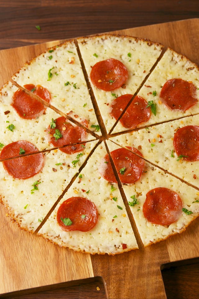 Crustless Pepperoni Pizza Vertical