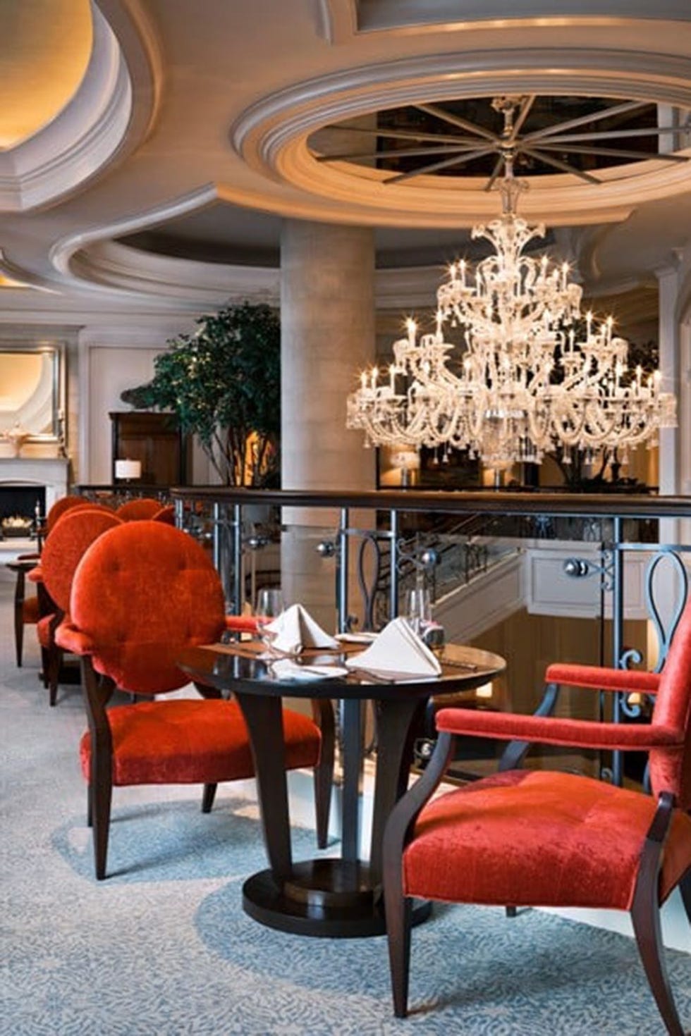Room, Interior design, Furniture, Ceiling, Living room, Dining room, Table, Lighting, Building, Chandelier, 