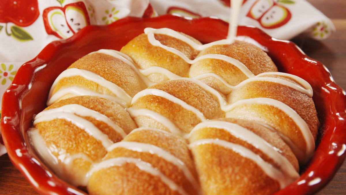 Video player poster image preview for Treat Yo' Self To Caramel Apple Bombs