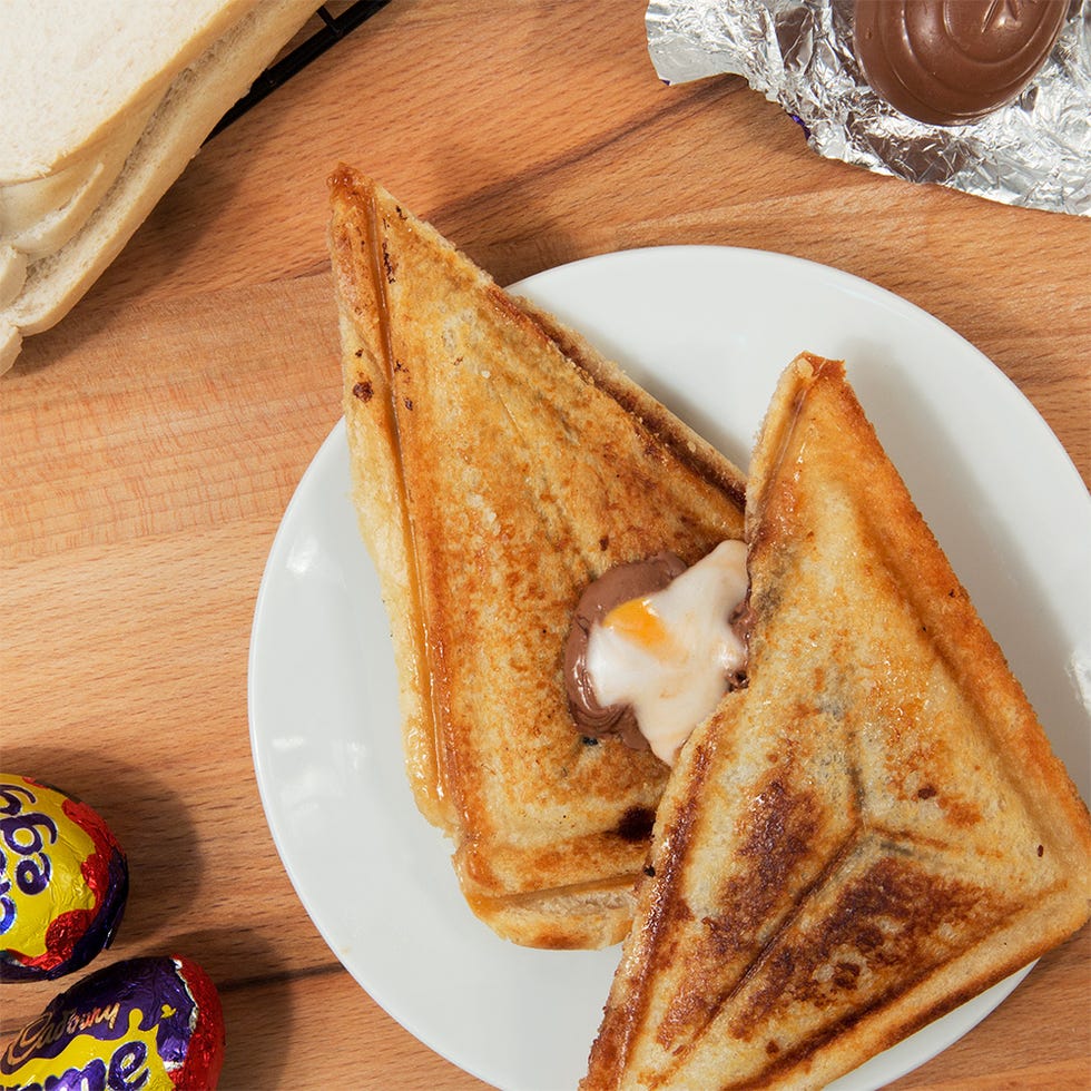 Food, Dish, Cuisine, Ingredient, Baked goods, Breakfast, Toast, Dessert, Finger food, Brunch, 