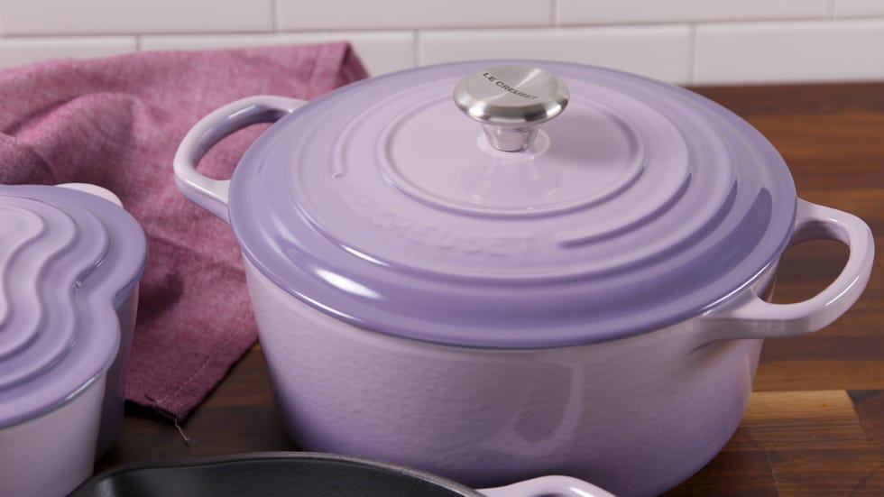 Lid, Purple, Cookware and bakeware, Dishware, Stock pot, Violet, Tableware, Tureen, Dutch oven, Serveware, 