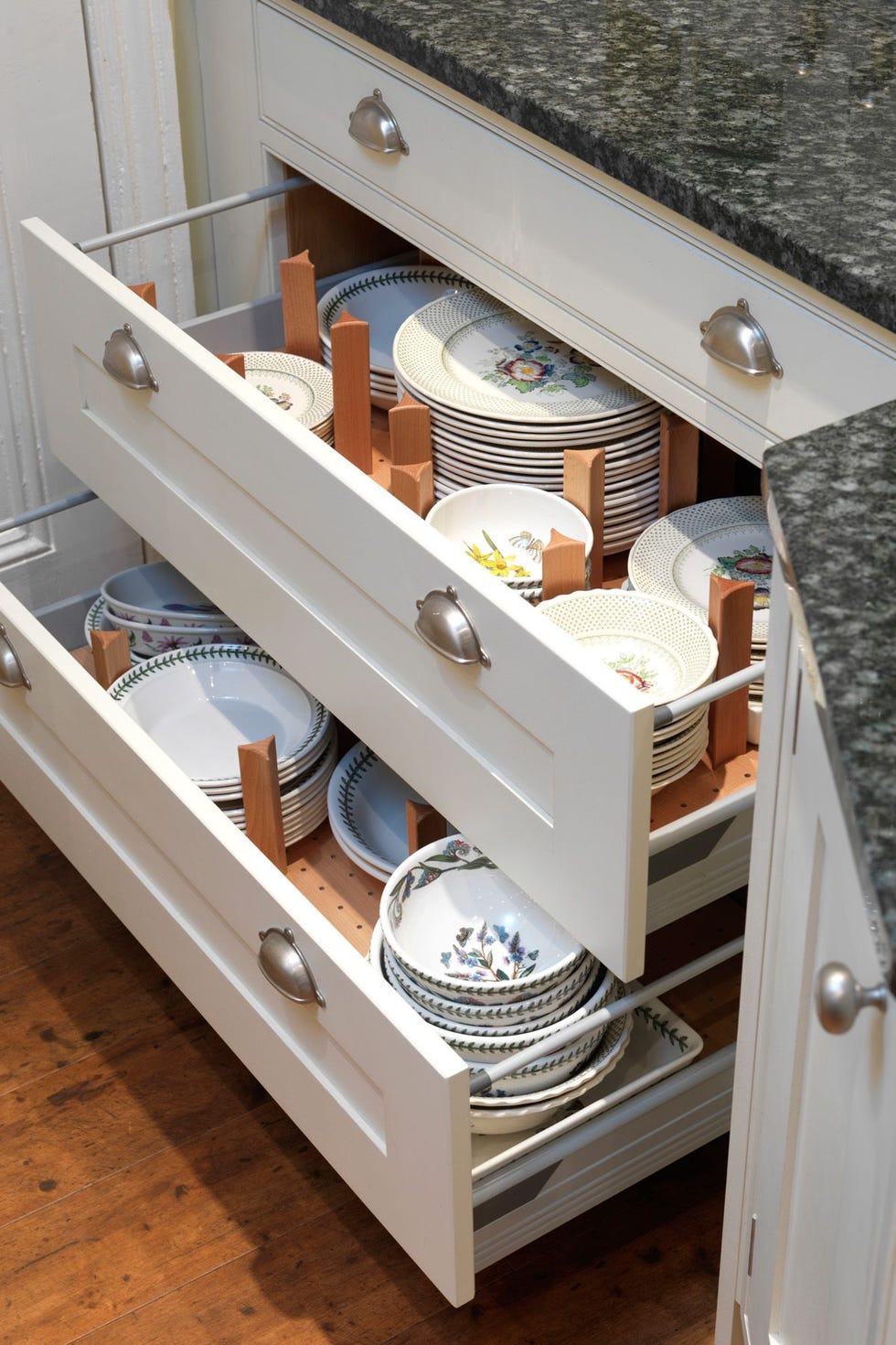 Drawer, Furniture, Room, Shelf, Kitchen, Cabinetry, Cupboard, 