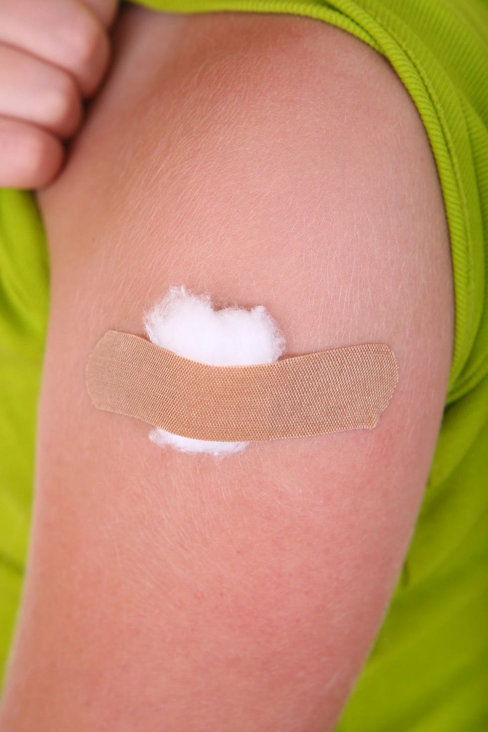 Skin, Adhesive bandage, Pink, Joint, Arm, Hand, Bandage, Finger, Knee, Baby, 