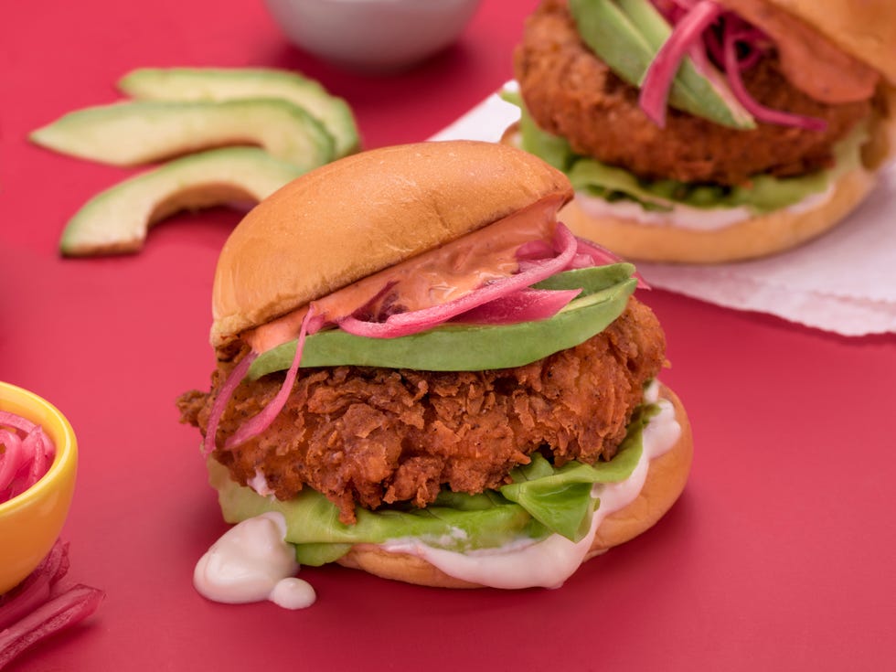Dish, Food, Cuisine, Hamburger, Veggie burger, Ingredient, Slider, Buffalo burger, Patty, Fast food, 