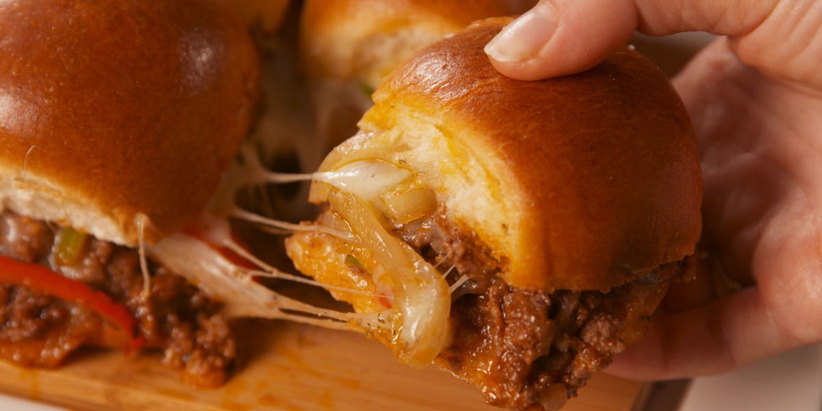 These Sloppy Cheesesteak Sliders Are The Perfect Recipe For Eagles Fans