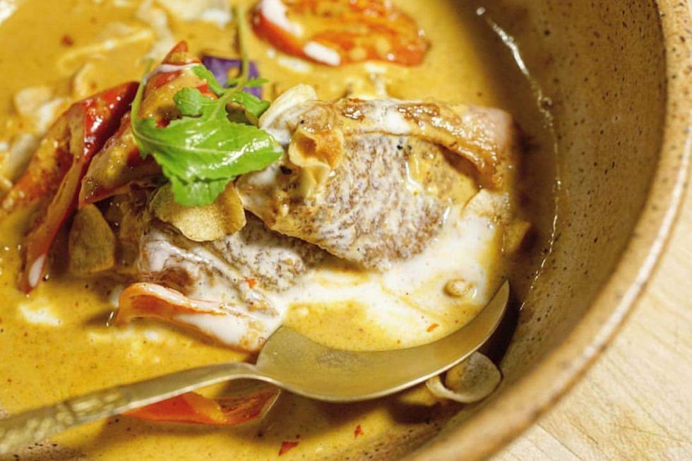 Dish, Food, Cuisine, Ingredient, Yellow curry, Curry, Massaman curry, Laksa, Produce, Gulai, 