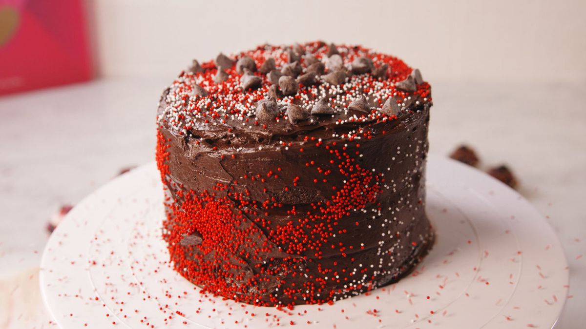 Best Valentine's Day Dark Chocolate Cake Recipe - How to Make ...