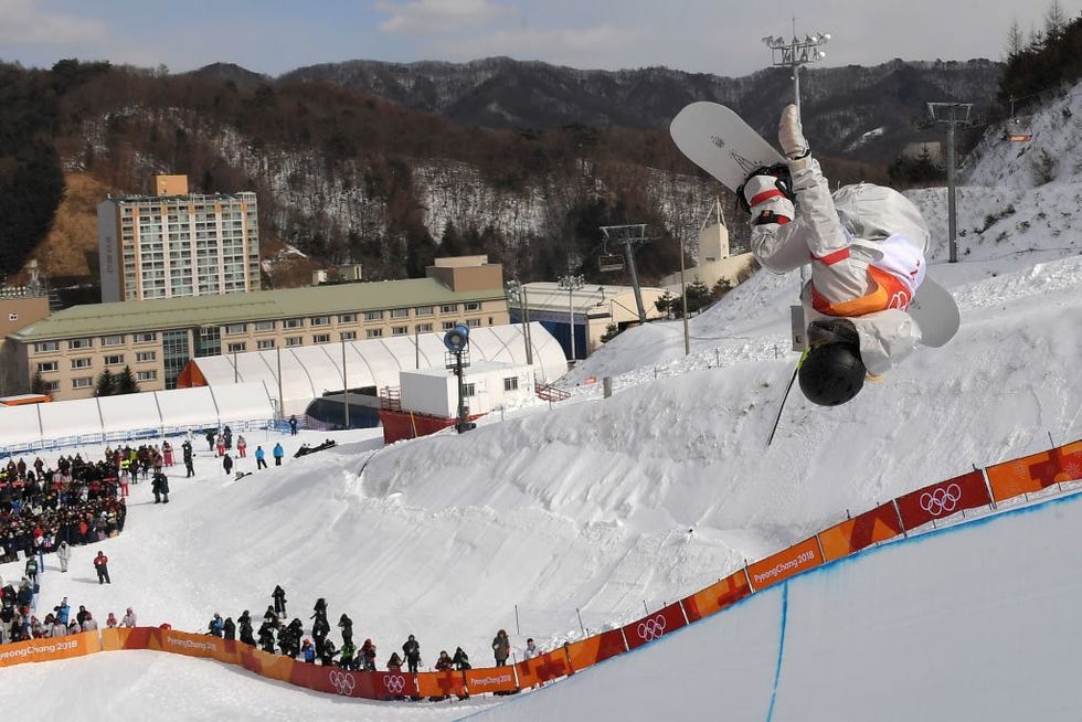 Skier, Snow, Winter sport, Sports, Slopestyle, Recreation, Individual sports, Winter, Sports equipment, Flip (acrobatic), 