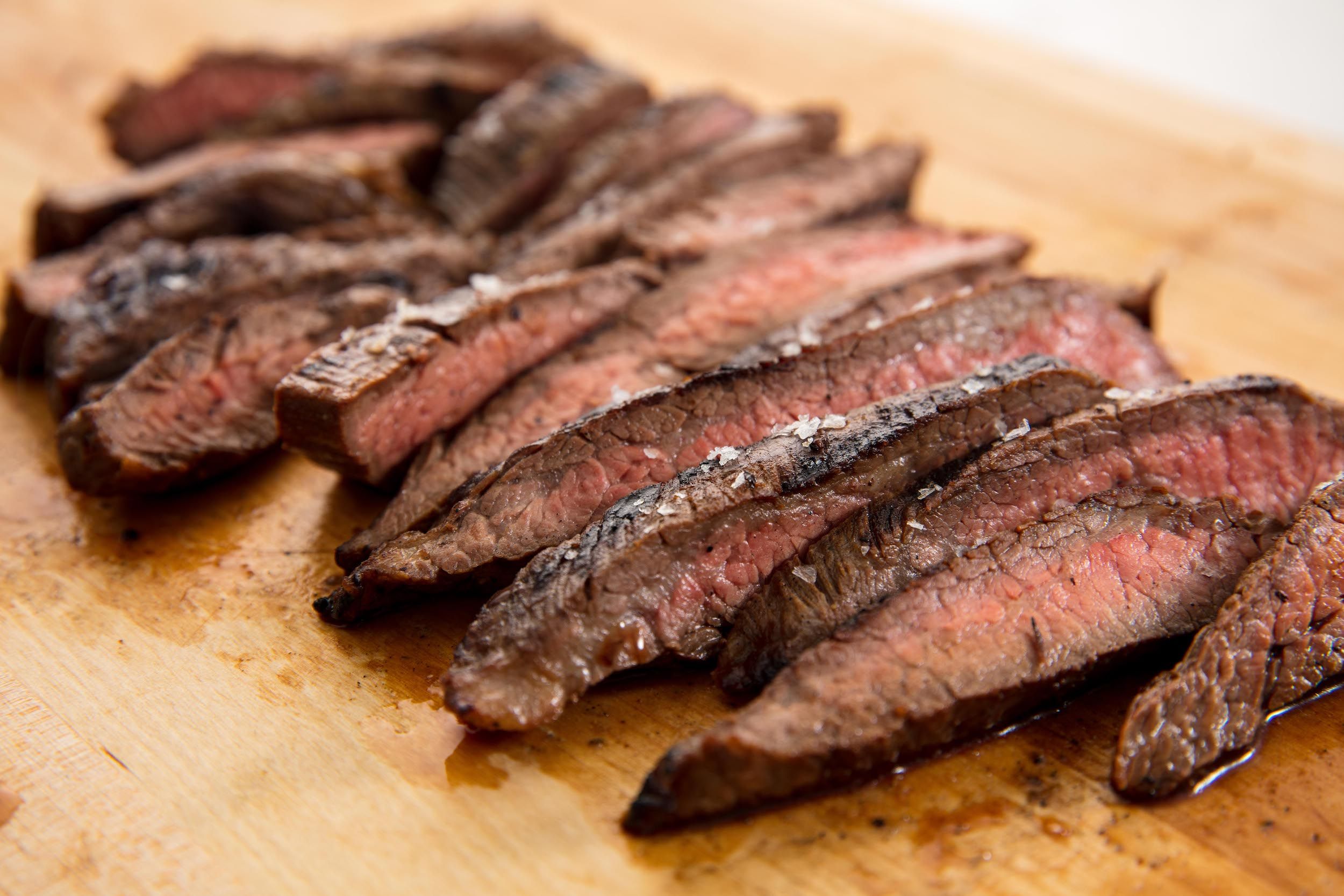 cook steak medium on grill