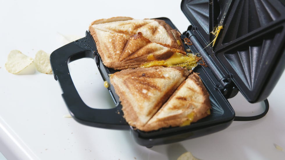 Food, Dish, Cuisine, Breakfast, Ingredient, Sandwich toaster, Small appliance, Toast, Baked goods, Finger food, 