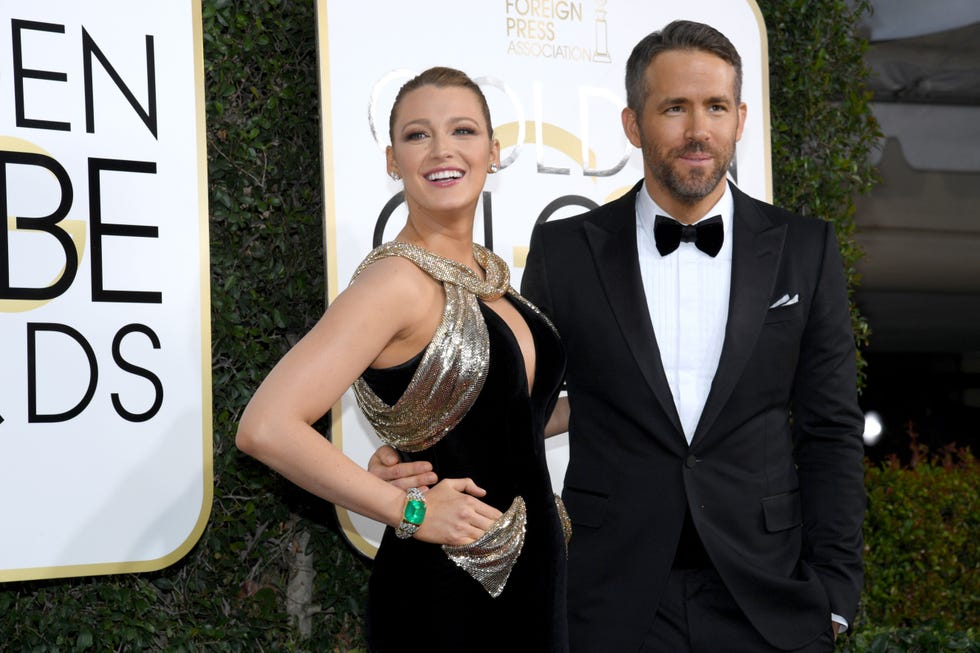 Formal wear, Suit, Tuxedo, Fashion, Event, Dress, Award, Little black dress, Award ceremony, Premiere, 