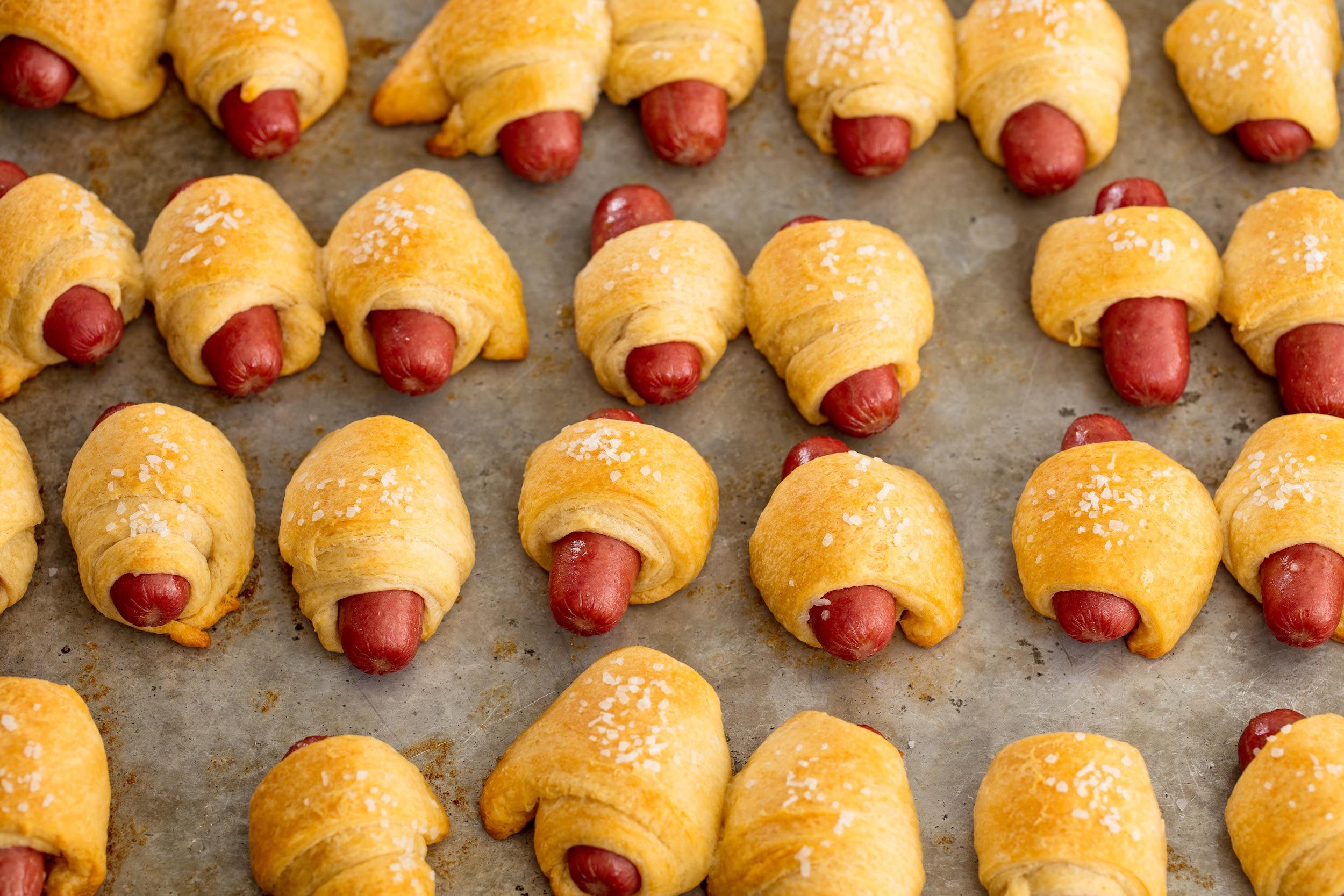 Best Pigs In A Blanket Recipe - How to Make Homemade Pigs In A Blanket