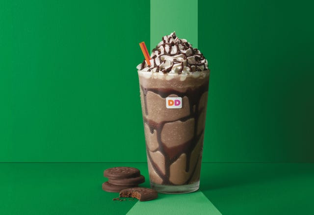 Food, Milkshake, Chocolate milk, Chocolate ice cream, Dessert, Irish cream, Frozen dessert, Cuisine, Drink, Snack, 