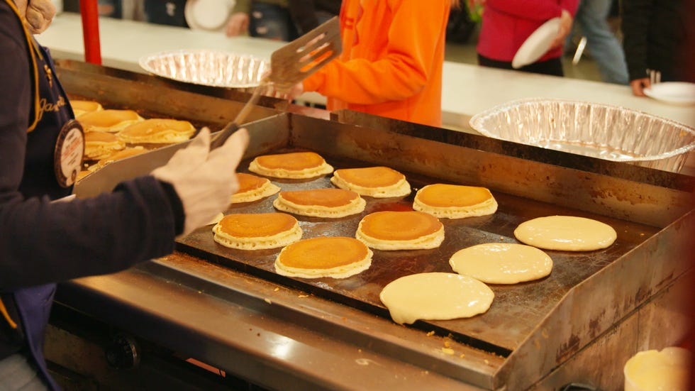 delish-pancake-day-race