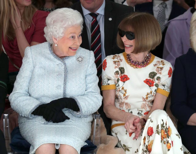 Fashion, Event, Blond, Dress, Tradition, Eyewear, Ceremony, Grandparent, Fashion accessory, Sitting, Fashion, Event, Blond, Dress, Tradition, Eyewear, Ceremony, Grandparent, Fashion accessory, Sitting,