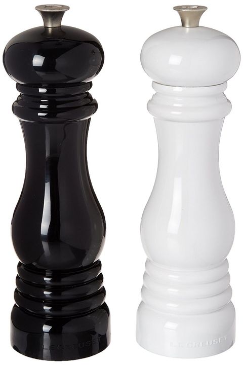 Salt and pepper shakers, Finial, Games, 