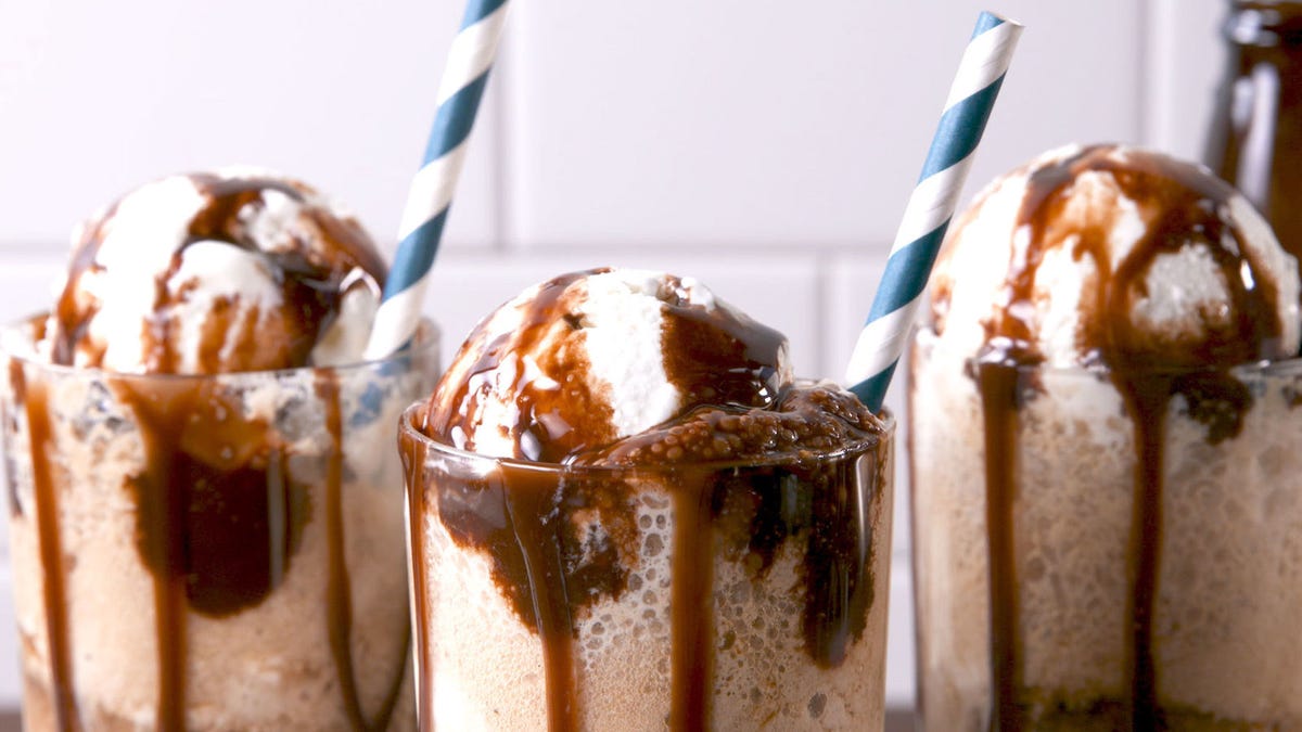 preview for Baileys Irish Floats Are #DessertGoals
