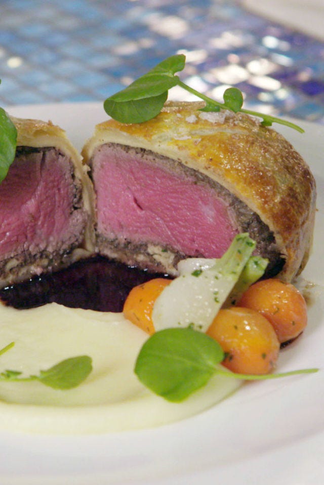 Dish, Food, Cuisine, Ingredient, Beef wellington, Beef tenderloin, Produce, À la carte food, Roast beef, Meat, 