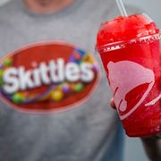 delish-skittles-strawberry-freeze-taco-bell