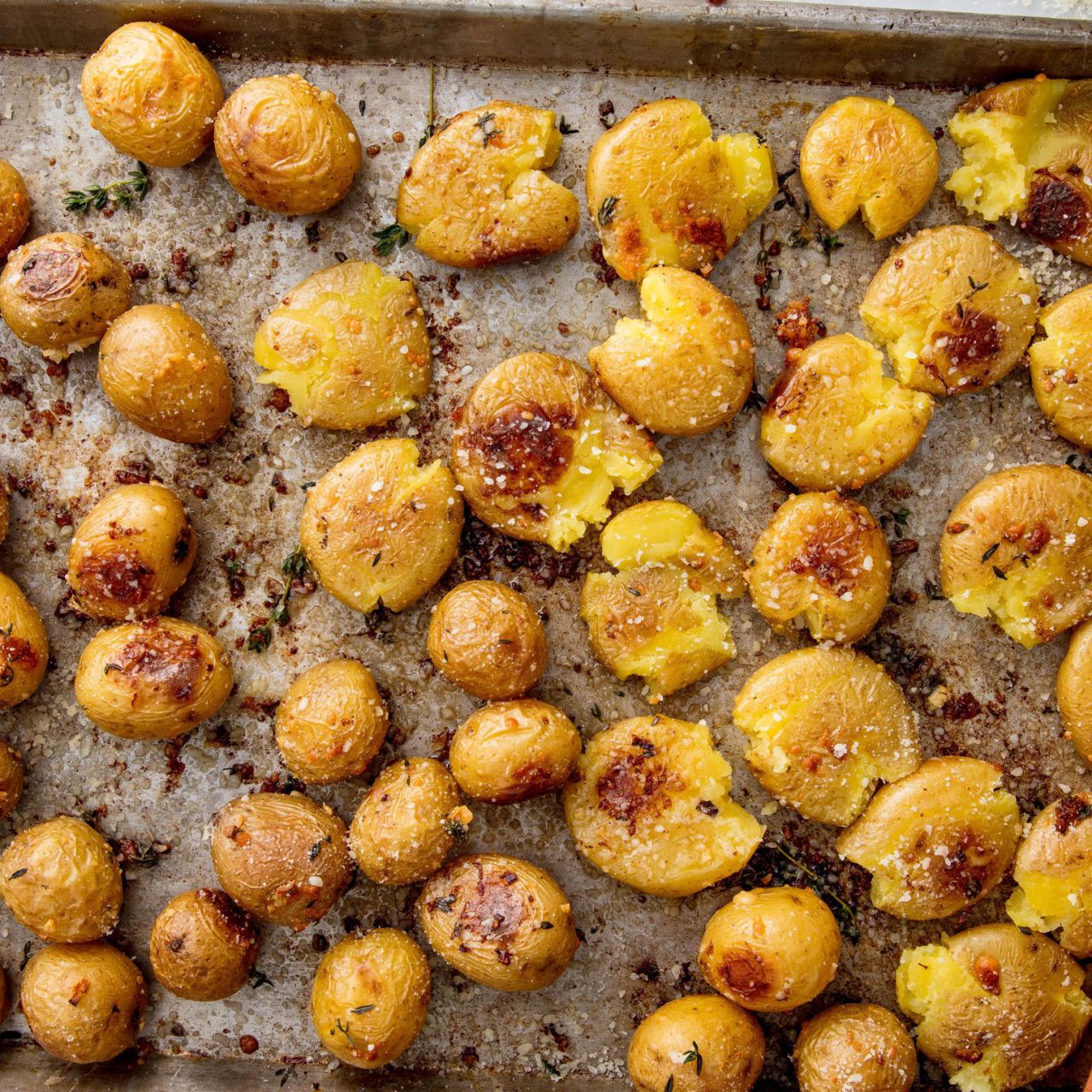 Garlic Smashed Potatoes = The Best Ways To Prepare Spuds