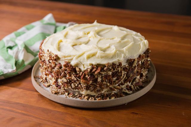 Carrot Cake Snackdwon — Martha Stewart Vs. Ina Garten