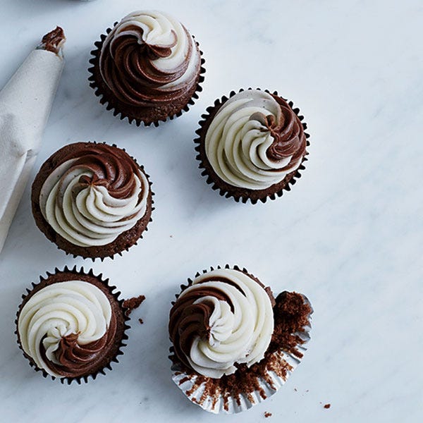 black and white cupcakes