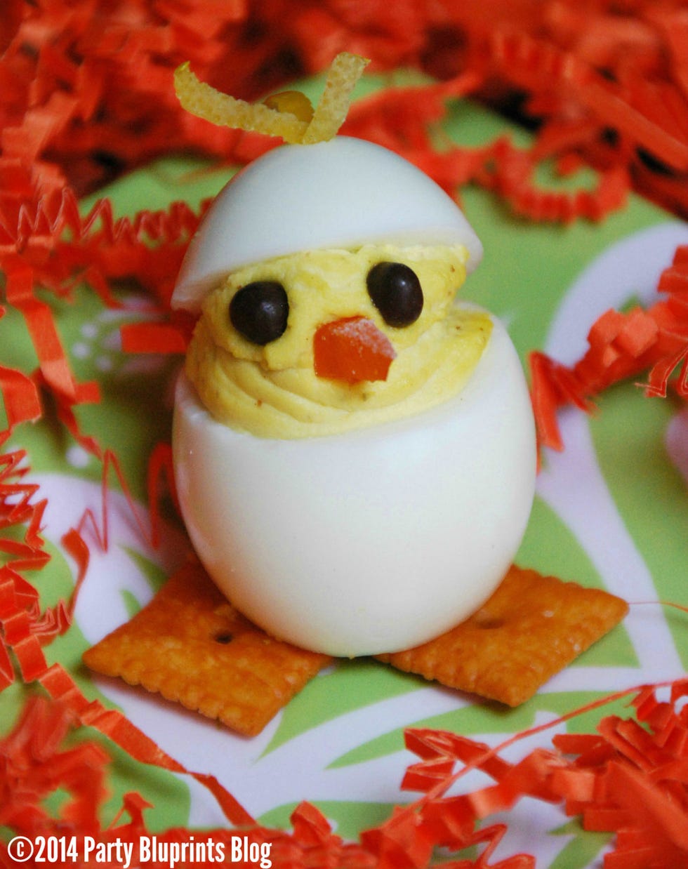 <p>Try some devilish fun at your Easter party this year with these delightful and delicious hors d'oeuvres. They'll be the stars of the table!</p>
<p><a href="http://www.partybluprintsblog.com/party-themes/deviled-egg-chicks-easter-spring-celebrations/" target="_blank"><strong>Click for the recipe.</strong></a></p>