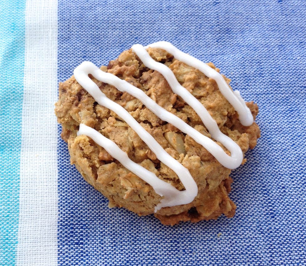 Oatmeal-Pumpkin Spice Cookies <div class="imageContent">
<p>Warm up for fall with a pumpkin spice cookie that's perfect for AM munching. Pumpkin puree adds vitamin C and a bunch of sweetness to these cookies, while old-fashioned oats and walnuts keep you full.</p>
<p><em>MAKES: 2 dozen</em></p>
<p>• 1 1/2 cups whole-wheat pastry flour<br /> • 1/2 teaspoon baking soda<br /> • 1 teaspoon ground cinnamon<br /> • 1/4 teaspoon salt<br /> • 3 tablespoons butter<br /> • 1/2 cup packed dark brown sugar<br /> • 1 large egg<br /> • 1/4 cup olive oil<br /> • 1/2 cup pure pumpkin<br /> • 2 teaspoons vanilla<br /> • 1 cup old-fashioned oats<br /> • 1/2 cup chopped walnuts</p>
<p>1. Preheat oven to 350 degrees F.<br /> 2. In a large bowl, whisk flour, baking soda and salt.<br /> 3. Beat butter and brown sugar with mixer on medium 2 minutes, or until light and fluffy. Beat in egg until combined, scraping down bowl as needed. Beat in olive oil, pumpkin and vanilla until smooth. Turn off mixer. Add dry ingredients, then mix on medium-low speed until just combined. Fold in oat and walnuts using spatula.<br /> 4. Scoop rounded tablespoonfuls dough onto parchment-lined cookie sheets. Bake 10 to 15 minutes, or until golden. Transfer to wire racks to cool.</p>
</div>
