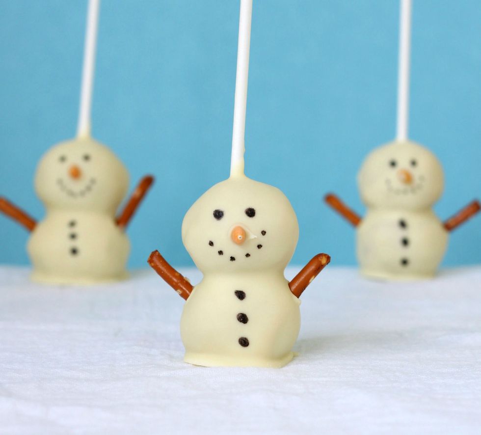 21 Snowman Themed Desserts - Cute Sweets with Snowmen —